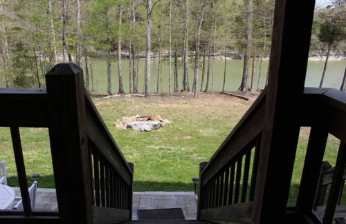 Sloans Valley House | Cozy Lake Cumberland Lakeview Shangri-la
