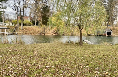 Auburn House | Cozy Lake House On Owasco Waterfront