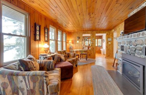 Mercer House | Cozy Lakefront Cabin with Indoor Gas Fireplace!