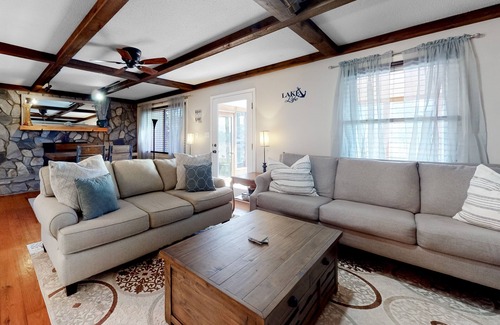 Leesville House | Cozy lakefront getaway with private dock & boat ramp + central AC, hot tub, WiFi