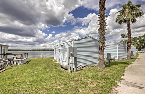 Silver Springs Cottage | Cozy Lakefront Home in Ocala w/Deck, Grill + A/c!
