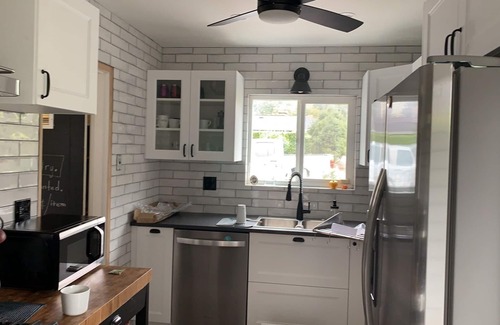 Burien House | Cozy Lakeside Home Near Seattle And Airport
