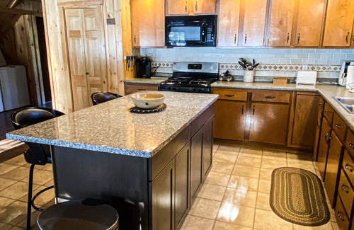 Sinclair Cabin | Cozy Lakeside Retreat Loaded with Amenities & Direct Trail Access!