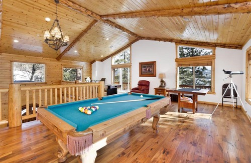 Fawnskin Ski Chalet | Cozy Lakeview Hideaway by Big Bear Vacations Amazing Fawnskin Log Cabin Chalet