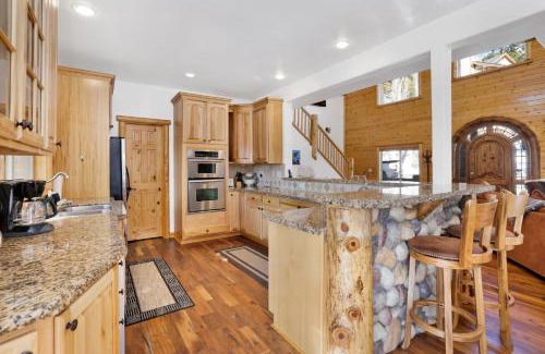 Fawnskin Ski Chalet | Cozy Lakeview Hideaway by Big Bear Vacations Amazing Fawnskin Log Cabin Chalet