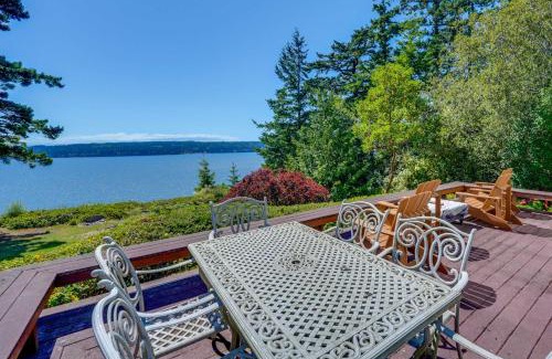 Langley House | Cozy Langley Retreat Water Views and Beach Access