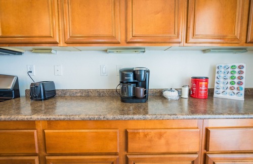 North Las Vegas House | Cozy Las Vegas home! Family friendly! Sleeps 8