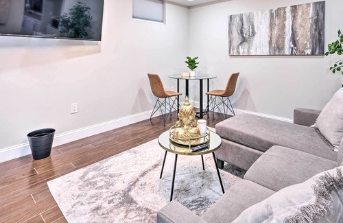 Russett Apartment | Cozy Laurel Apartment Between Baltimore & DC!