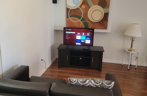Southeast Edmonton House | Cozy legal basement- 5 minutes from different shops