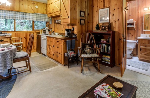 Greenbank Apartment | Cozy Log Cabin in Beautiful Surroundings with Wood Stove, Board Games
