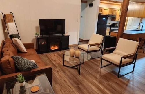Heber Springs Cabin | Cozy Log Cabin Retreat - Minutes from fly fishing!