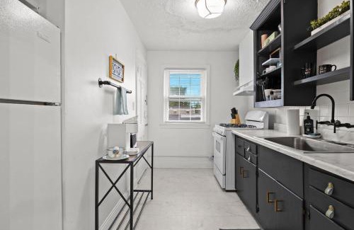 Audubon Apartment | Cozy Louisville Apt with Parking Great Location