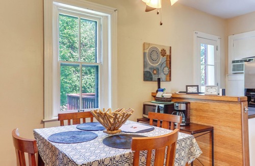 Old Louisville Apartment | Cozy Louisville Vacation Rental 2 Mi to Downtown!