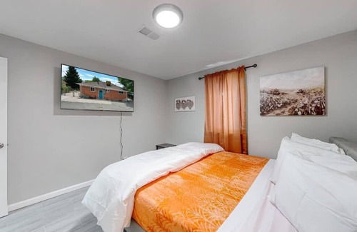 Twin Lakes House | Cozy Lower Unit Retreat in Denver