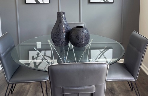 Charlotte House | Cozy Luxury Three Bedroom with great attractions