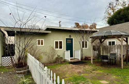 Chico House | Cozy Magnolia Studio Near Downtown