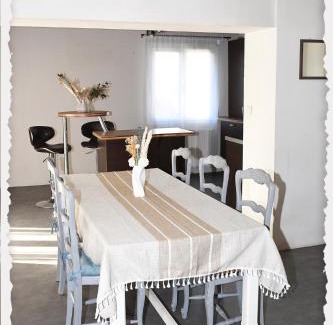 Romorantin-Lanthenay House | Cozy maison proche des Châteaux de la Loire et du Zoo Beauval