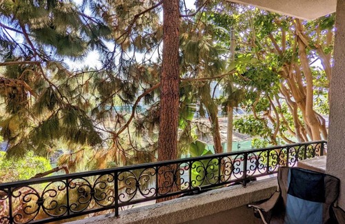 Marina del Rey Apartment | Cozy master bedroom in gorgeous Marina del Rey close to the ocean and the beach