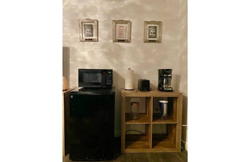 Las Vegas House | Cozy master-br by strip. Pets welcome + parking