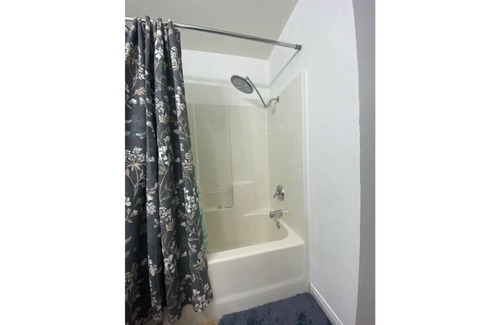 Las Vegas House | Cozy master-br by strip. Pets welcome + parking