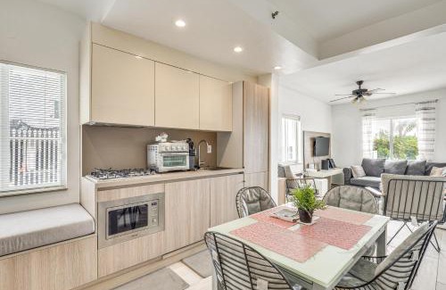 South of Fifth Apartment | Cozy Miami Beach Apartment Less Than 1 Mi to Ocean!