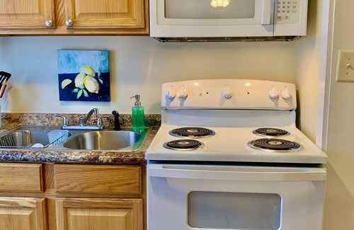 Mobile Apartment | Cozy Midtown Loft in Prime Location - 16B