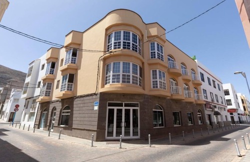 Gran Tarajal Apartment | Cozy minimalist apartment, a few steps from the beach with sea view
