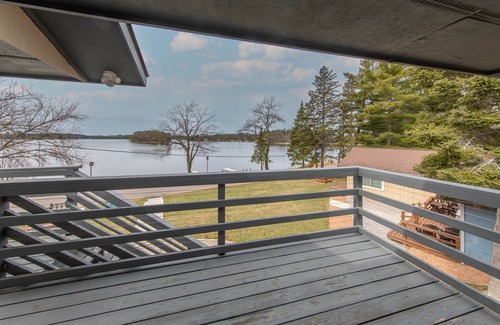 Minocqua Condo | Cozy Minocqua Studio | Lake Access · Walk to Town