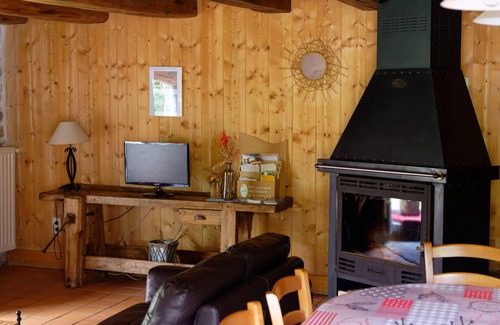 Saint-Jacques-des-Blats Other | Cozy mountain gîte