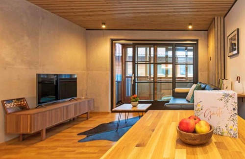Sigishofen Apartment | Cozy, modern and chic mit Bergblick