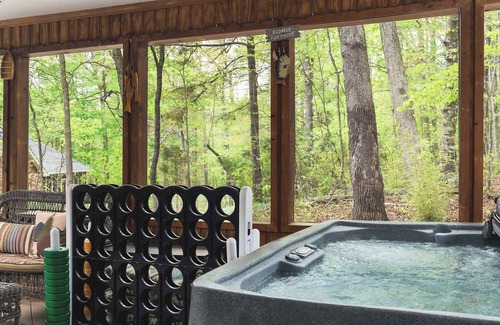 Smithville House | Cozy, modern cottage 3 minutes from the marina