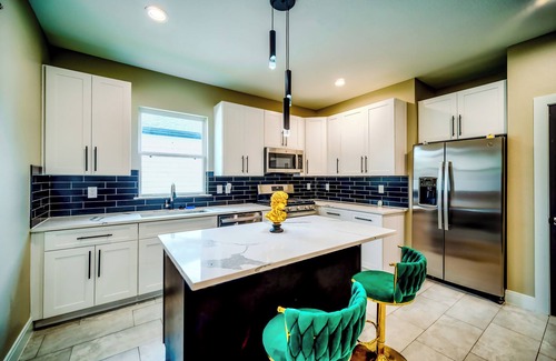 Southeast Houston House | Cozy Modern Duplex- Nrg Stadium