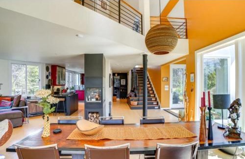 Elka Park House | Cozy Modern Mountain Getaway - Near Hunter HITS & Woodstock