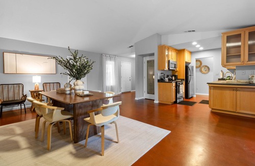 Modesto House | Cozy Modesto Charmer: 3 bedrooms 2 baths