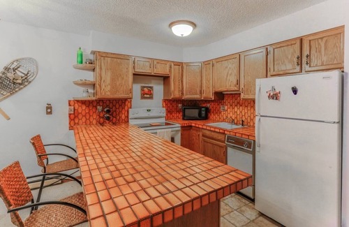Fraser Condo | Cozy Mountain Condo w/Outdoor Heated Pool Access