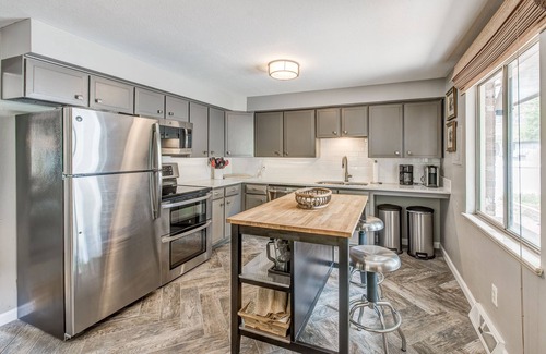Historic District Cottage | Cozy Mountain Cottage in Historic Georgetown Close to Shops and Creek