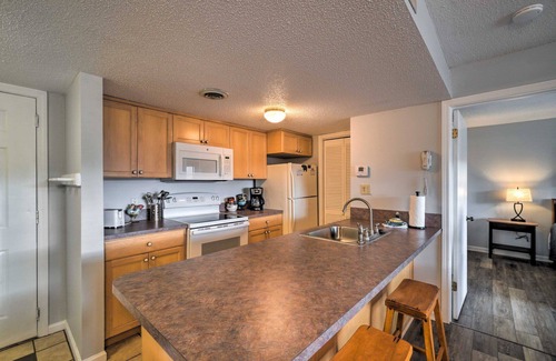 Chalet Village Condo | Cozy Mountain High Condo