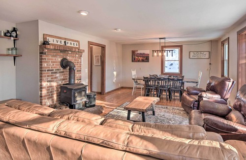 Alexandria House | Cozy Mountain Home - 3 Mi to New Found Lake!