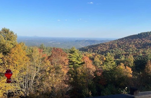 Glade Valley House | Cozy mountain retreat with spectacular view to unwind and relax. Pet friendly !