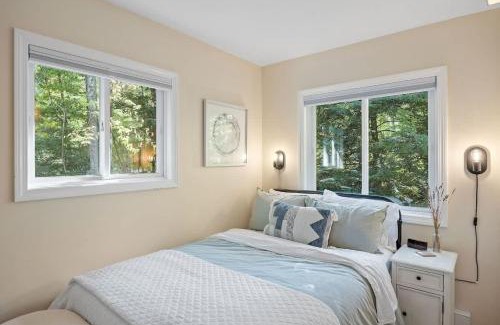 Gilford House | Cozy Mountain Retreat Fireplace Deck Near Lakes