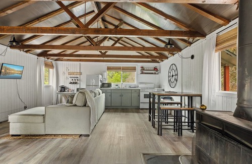 Green Valley Lake Cottage | Cozy Mountain Cottage Hideaway