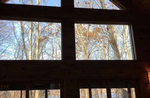 Drums House | Cozy mountainside retreat with lake access to recharge or relax! Kayaks, canoes