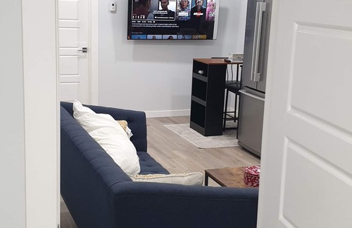 Northeast Edmonton House | Cozy MountZion 2BR Suite - Londonderry Mall & Henday