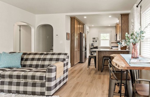 Lakeside House | Cozy Muskegon Getaway Near Lake Michigan, Pet Friendly! Fenced yard.