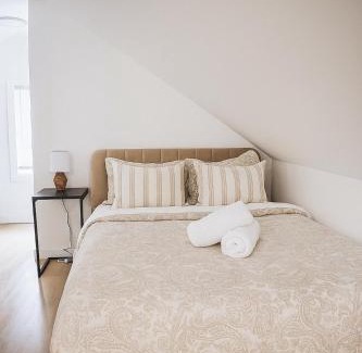 Everett Apartment | Cozy Near Boston with Outdoor Space