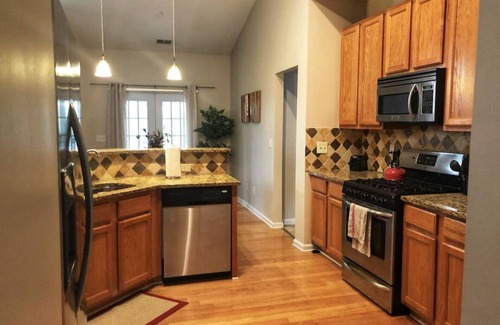 Clarkdale House | COZY NEST: Family friendly w BBQ & Screened Porch