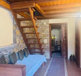 Distomo-Arachova-Antikyra Ski Chalet | Cozy Nest Parnassos