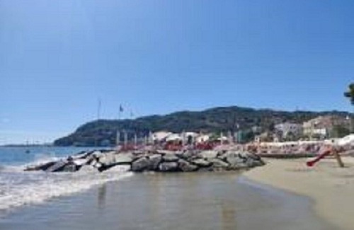 Diano Castello Apartment | Cozy, new, comfortable sea view apartment with large outdoor space