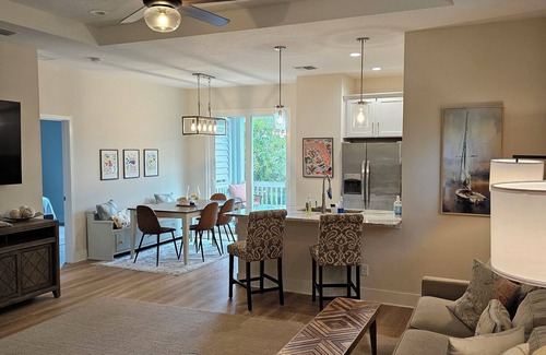Bradenton House | Cozy new home 2 blocks from Manatee River, close to the boardwalk, and downtown