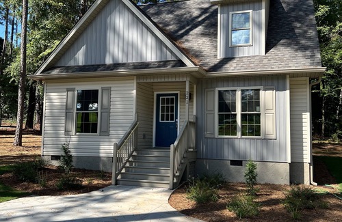 Seneca House | Cozy New Home in Clemson/Seneca - 10 minutes to University